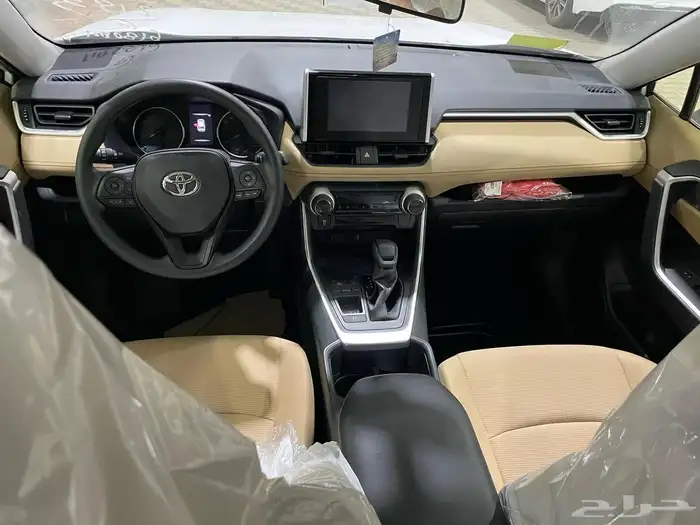 تويوتا راف فور LE دفع امامي هايبرد 2025 يبدا قسط1572 8