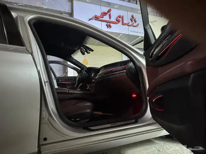 تركيب لد داخلي على سيارة BMW 2010 12
