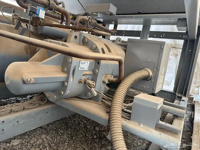 Carrier company AC chiller 200 Ton available for sale brand 8