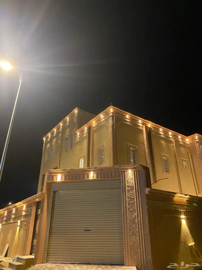فيلا وثلاث شقق للبيع اوالايجار مخطط الجوهرة بمحايل عسير 0
