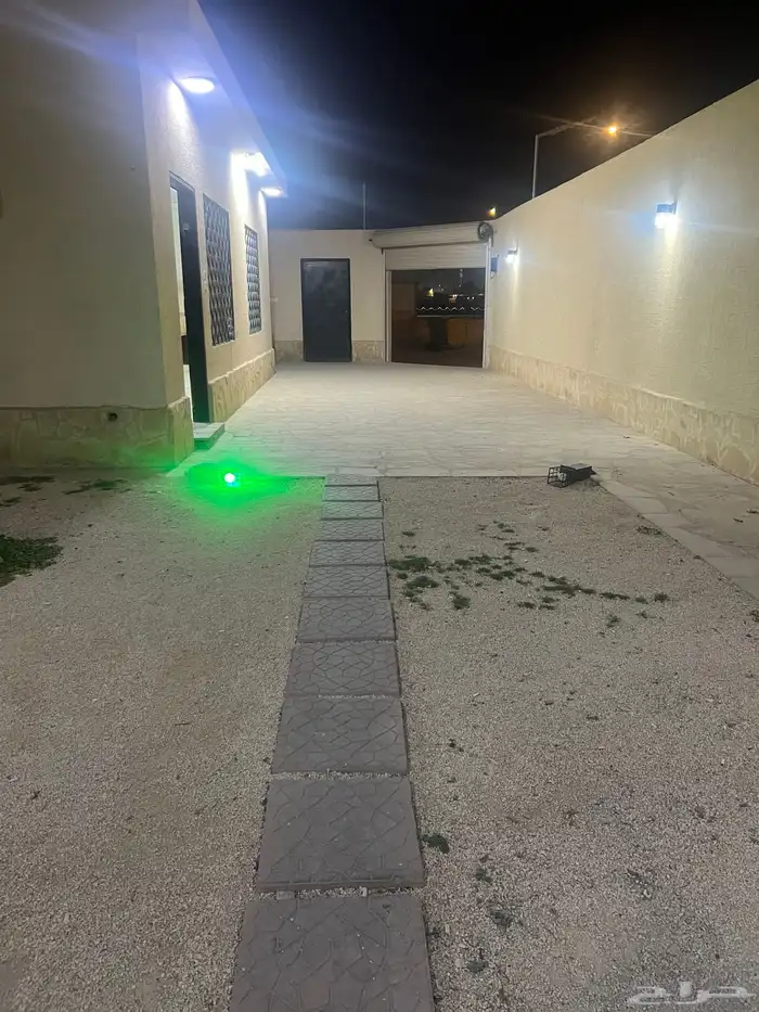 استراحه بالرمال للايجار 2