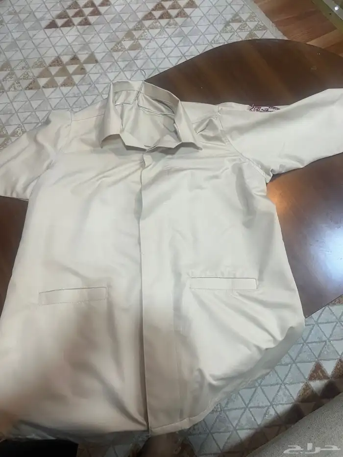 زي نسائي لون بيج للحراسات الأمنية جديد لم يستخدم نهائيا 3