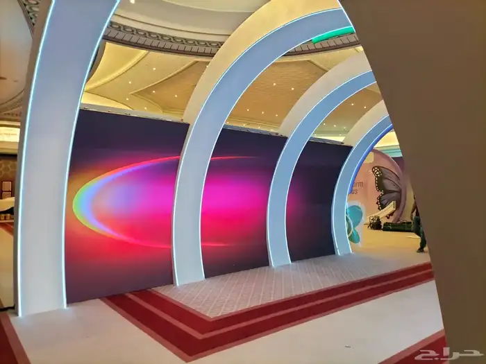 تأجير شاشات LED سماعات اضاءات مسارح بأسعار منافسة 18