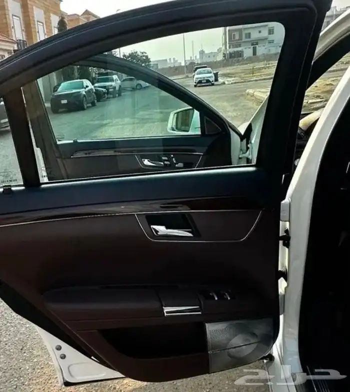 للبيع مرسيدس بانورما S300 2010 13