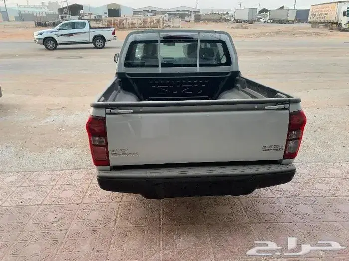 ايسوزو غمارتين بدون دبل زجاج كهرباء 150حصان 2025 4