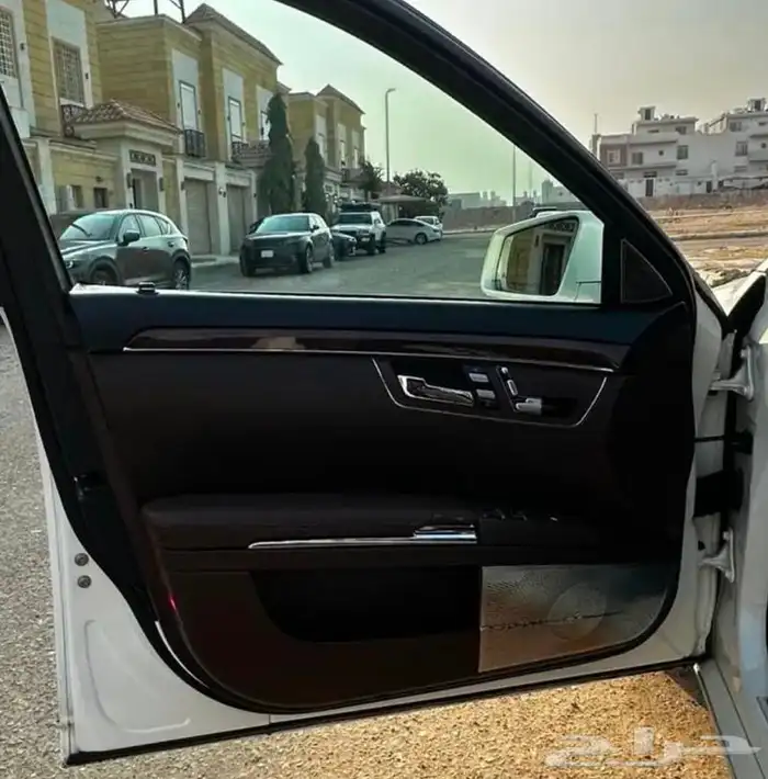 للبيع مرسيدس بانورما S300 2010 12