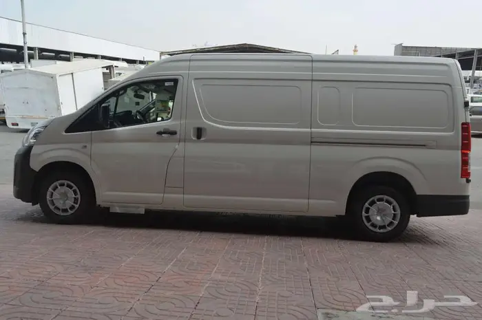 تويوتا باص هايس 2025 ديزل سقف مرتفع عبداللطيف جميل 7