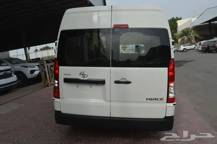 تويوتا باص هايس 2025 ديزل سقف مرتفع عبداللطيف جميل 4