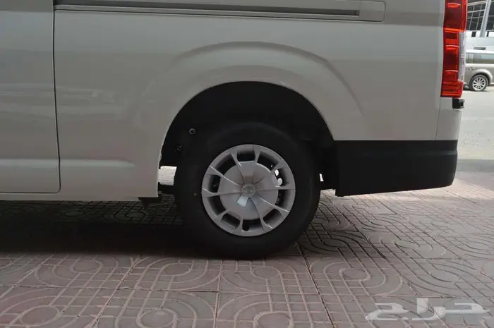 تويوتا باص هايس 2025 ديزل سقف مرتفع عبداللطيف جميل 22