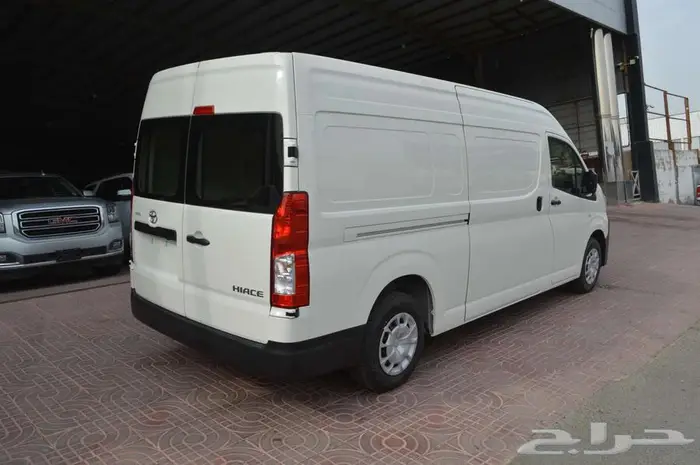 تويوتا باص هايس 2025 ديزل سقف مرتفع عبداللطيف جميل 1