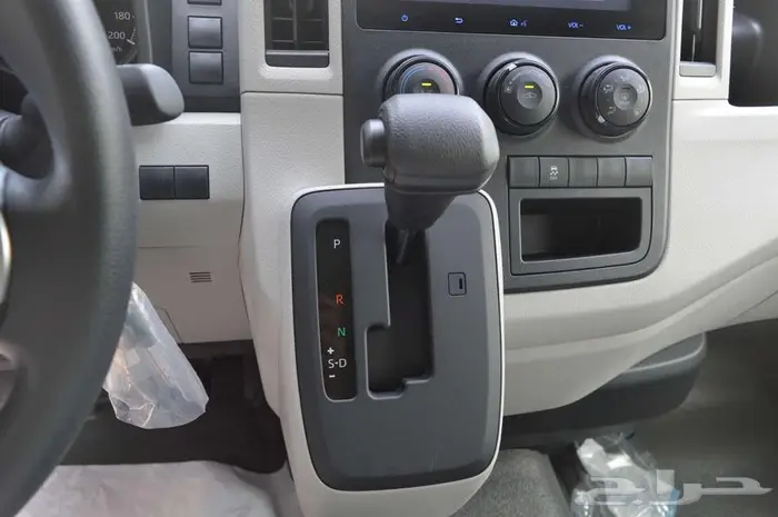 تويوتا باص هايس 2025 ديزل سقف مرتفع عبداللطيف جميل 13