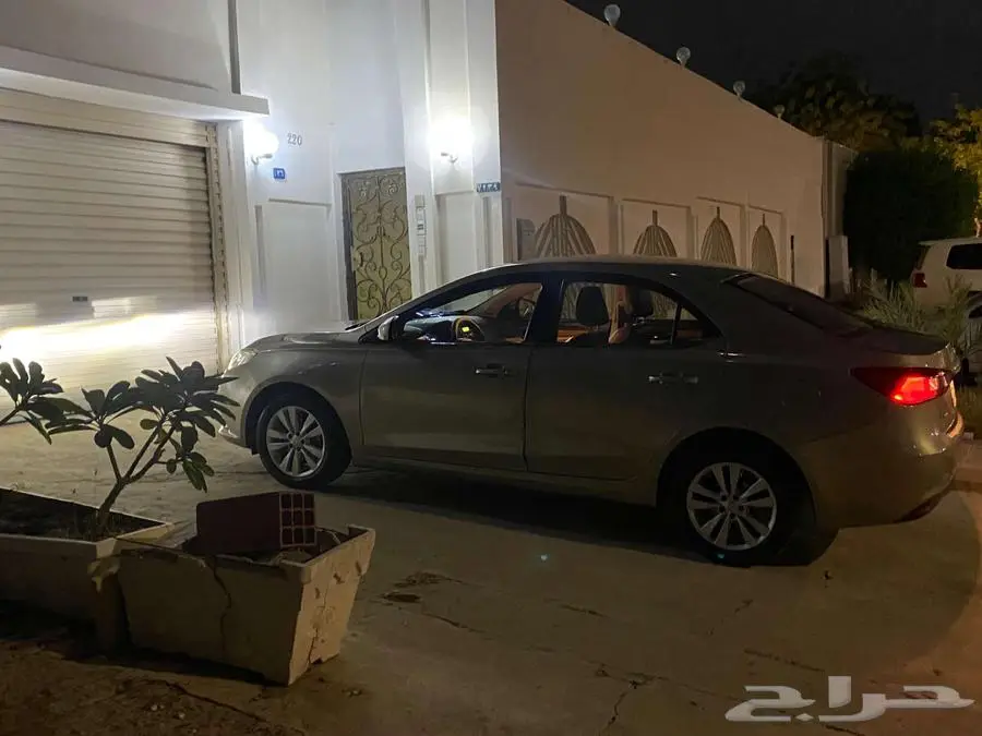 سيارة MG 360 موديل 2018 4