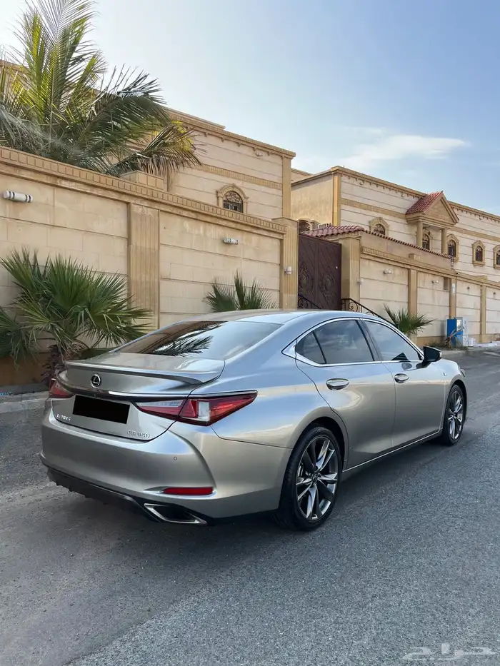 لكزس Es350 اف سبورت 2020 5