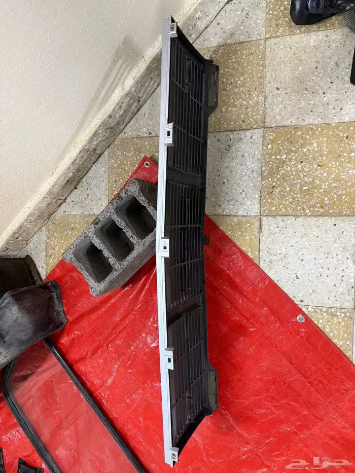 قطع غيار متنوعه لجمس كلاسيك 9