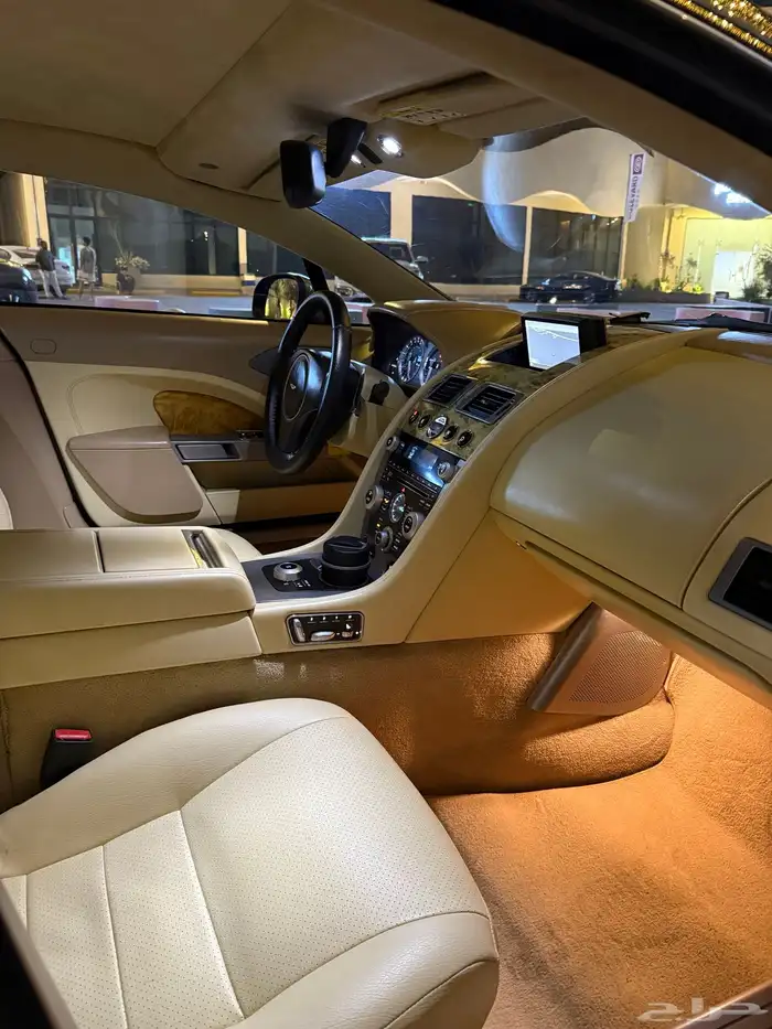 للبيع او البدل المناسب 2011 Rapide Aston Martin 32