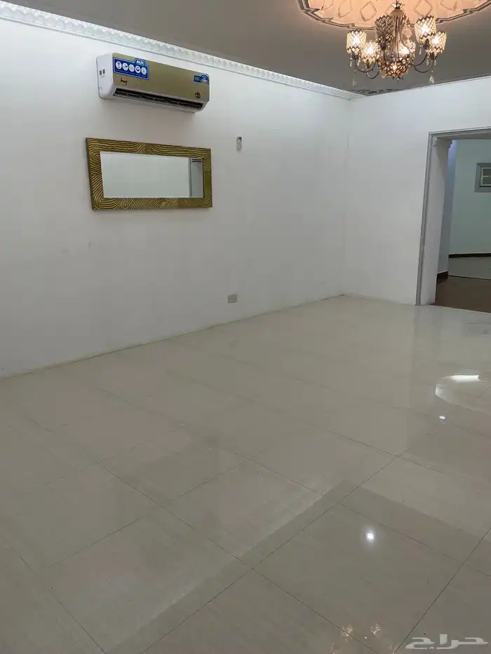 للبيع دبلكس شبه متصل بالفاروق الجنوبية الجبيل360م2 المالك 19