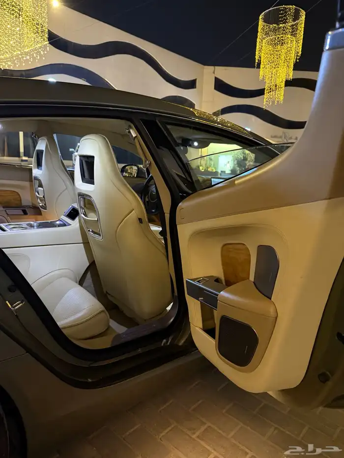 للبيع او البدل المناسب 2011 Rapide Aston Martin 29