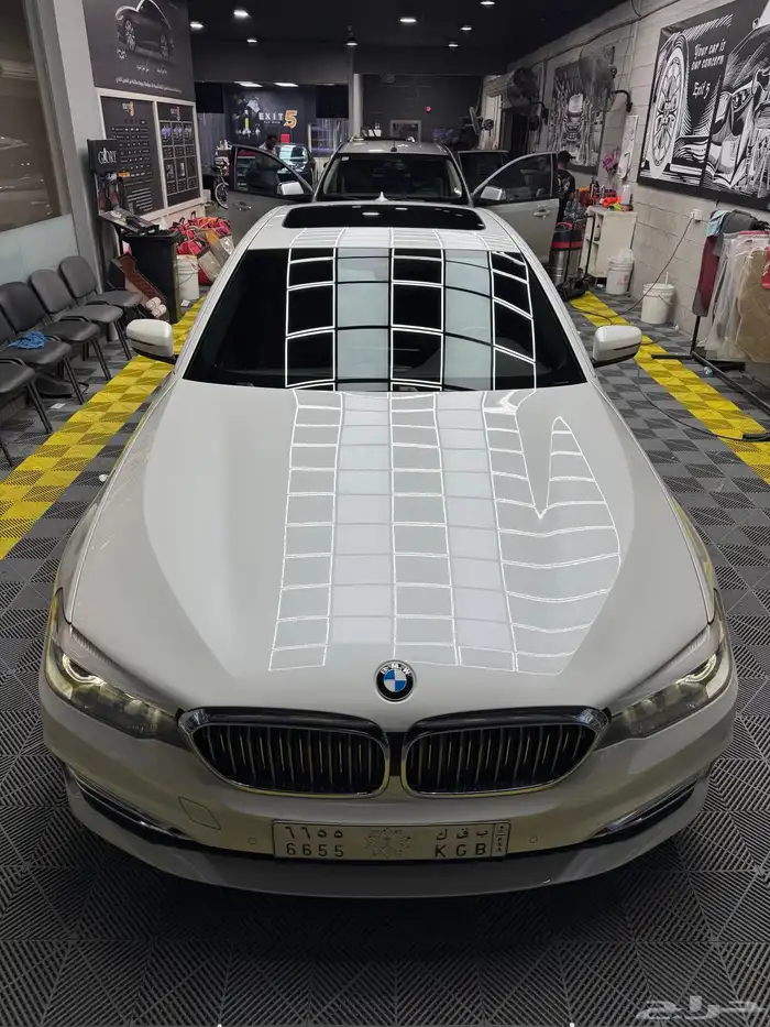بي ام دبليو 520i 15