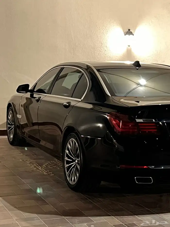 بي ام 740 موديل 2013 22