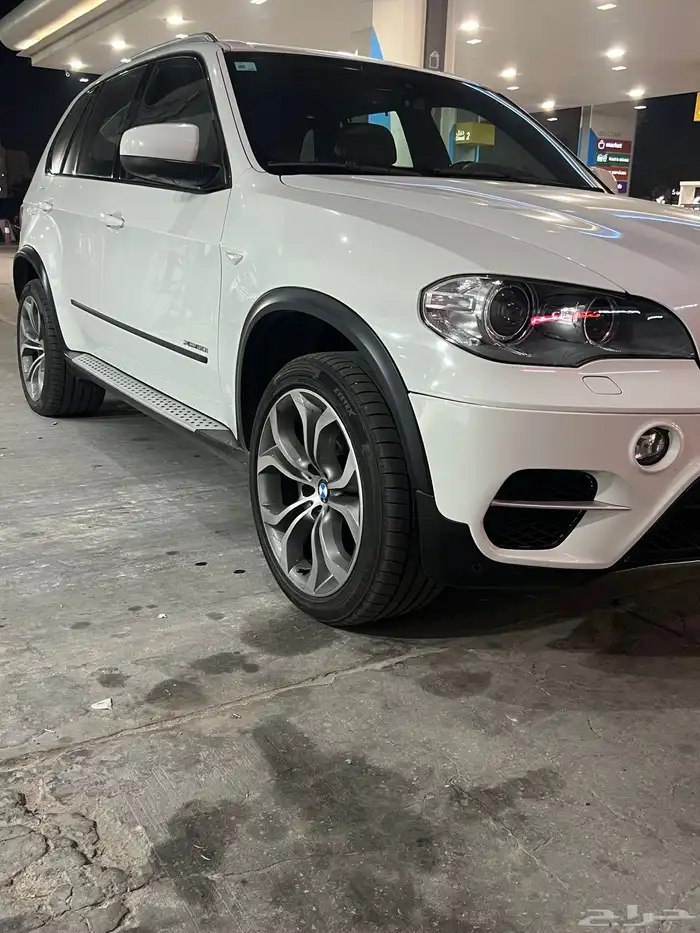 الثقبه 1