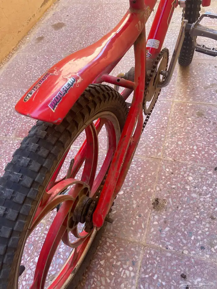 السلام عليكم سيكل مقاس 20 للبدل مع سكوتر نضيف 1