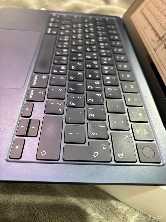 macbook air M2 4
