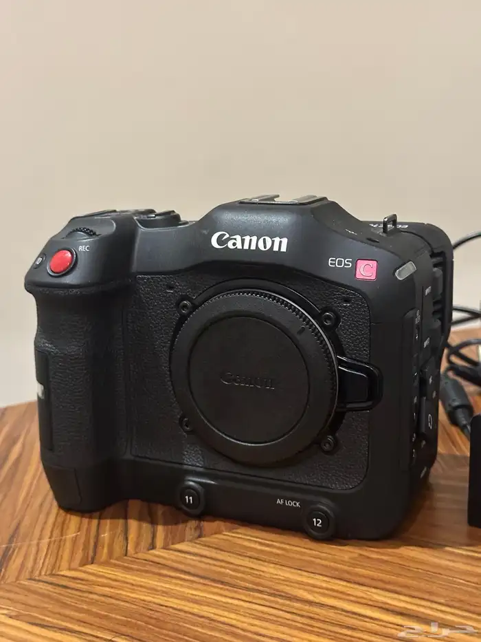 الكاميرا السينيمائية كانون CANON Camera C70 3