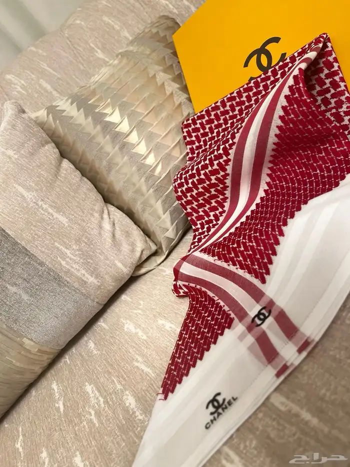 شماغ بربري وشانيل ومونت بلانك 4