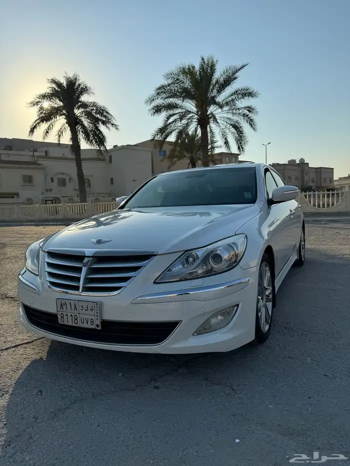 البيع جنسس مديل 2013 تم البيع 1