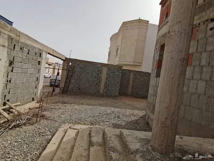 عمارة وفيلا للبيع قرب شارع البخاري 3