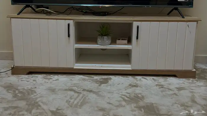 اثاث للبيع بسبب النقل (مكيف - كنب - طاولة) 0