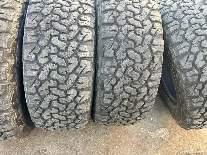 كفرات ودواي نص حجري مقاس 275 65 18 0