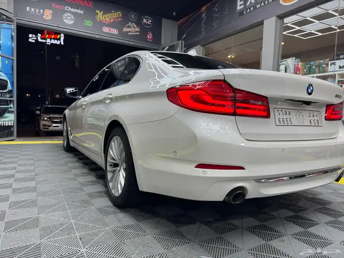 بي ام دبليو 520i 3