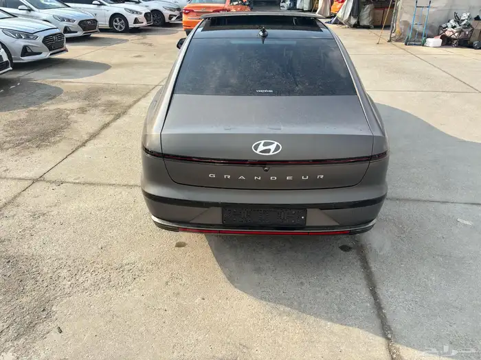 أزيرا كاليجرافي - 2023 - بنزين - 3.5cc - دفع رباعي تم البيع 24