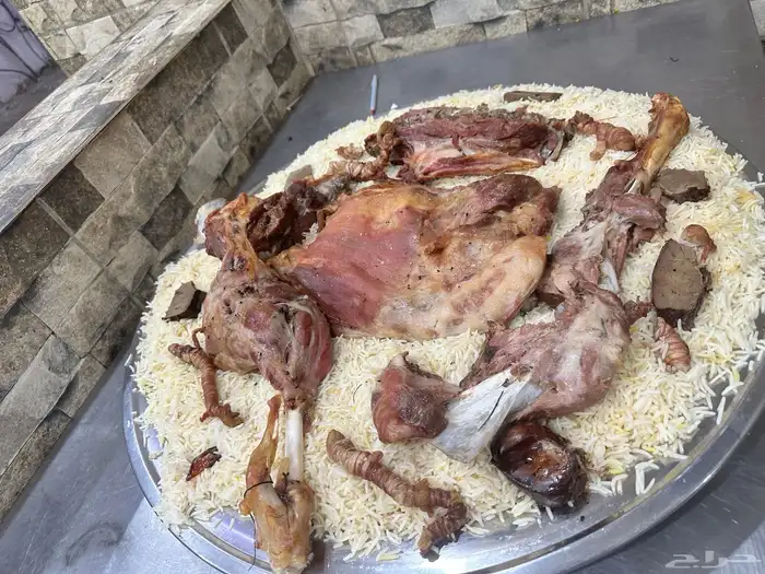 حنيذ ومندي ولحم ني ربع ذبيحه ونص وذبايح كامله ويوجد توصيل 5