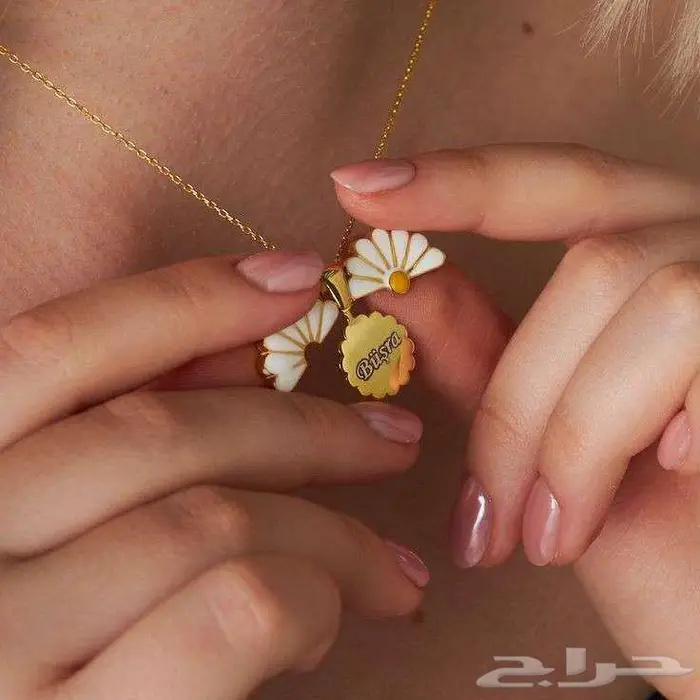 قلادة بالاسم زركون باللؤلؤ 4