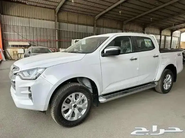 ايسوزو غمارتين فل كامل دبل LS 2023 3.0 1