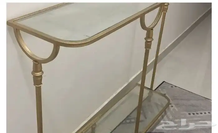 طاولة تقديم 0