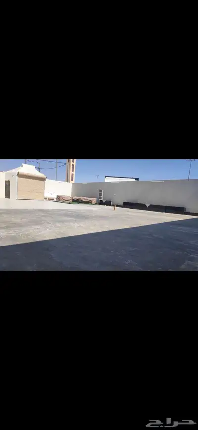 عمارة للبيع بالمذنب 3 شوارع- 1421متر 2