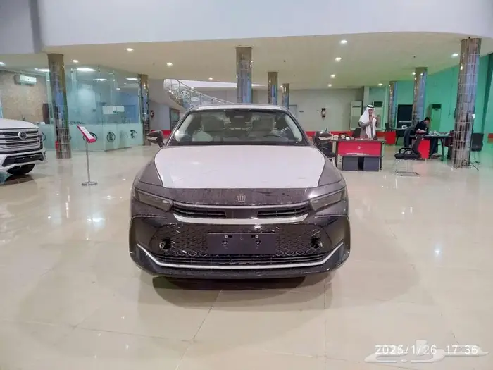 وارد اليحيى كراون بريميوم 2.5 لتر هجين فل رادار جلد 2025 0