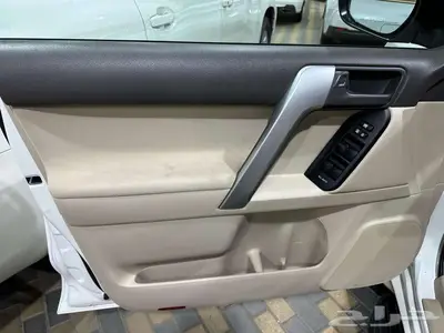 تويوتا برادو 2023 فل كامل فتحه 6 سلندر عداد 49 الف فقط 3