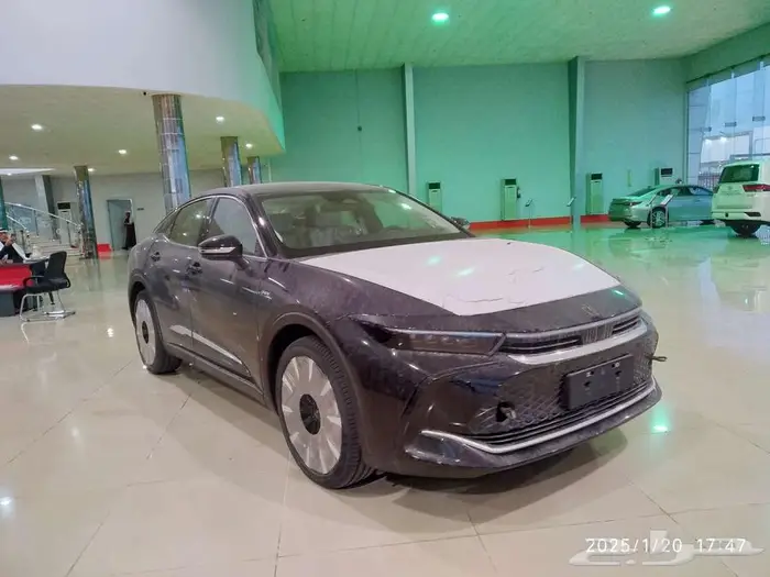 وارد اليحيى كراون ماجيستا 2.4 لتر تيربو هجين فل بانوراما2025 3