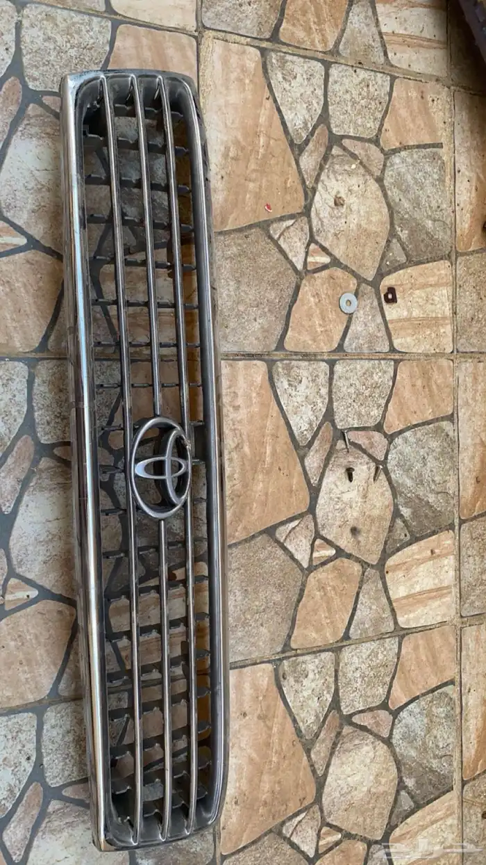 قطع غيار كراسيدا كامل جديد وكاله من 90_96 يوجد ديكورات داخلي 3