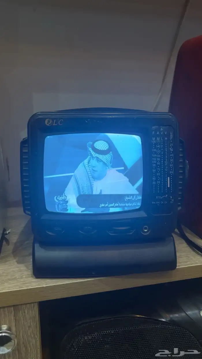 تلفزيوم ابيض واسود 0