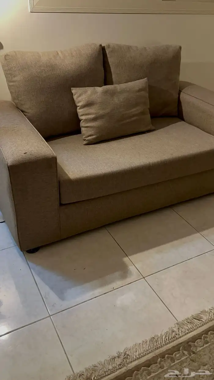 اثاث للبيع بسبب النقل (مكيف - كنب - طاولة) 4