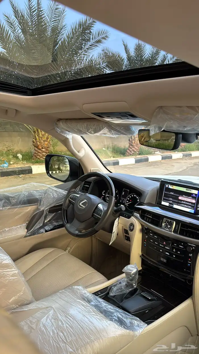 لكزس - LX570 سعودي مخزن 2021 تم للبيع مباع 15