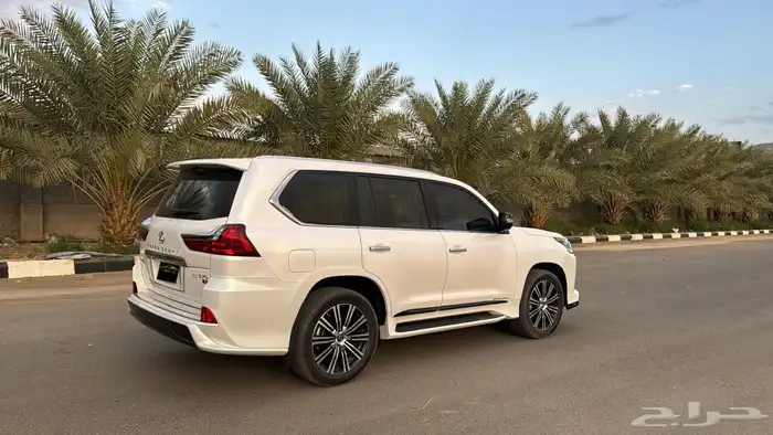 لكزس - LX570 سعودي مخزن 2021 تم للبيع مباع 6