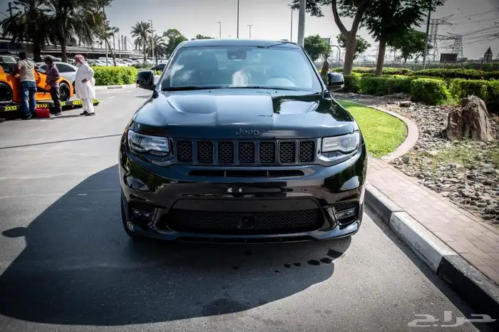 جراند شيروكي SRT ماكينة 6.4 3
