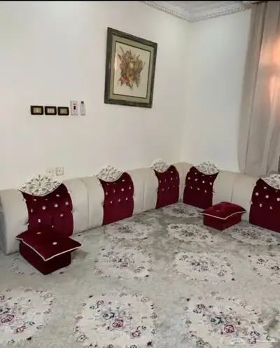 مقلط للبيع 4 ف 4 مع الستاير والفرشه 500 قابل للتفاوض. 6