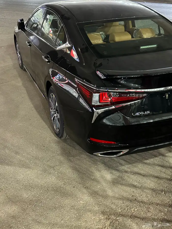 لكزس ES350 2025 تشغيل عن بعد 1